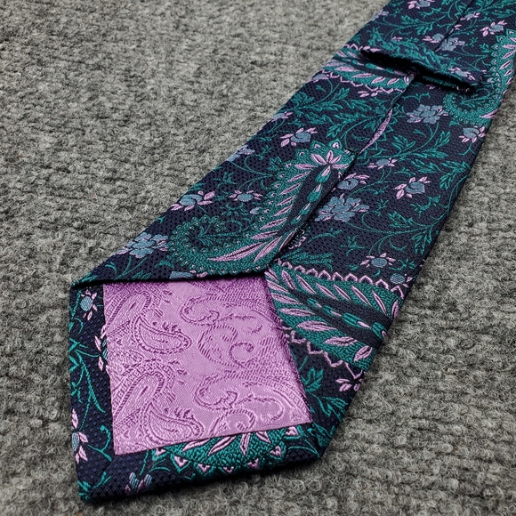 Navy and Light Pink Floating Paisley Silk Tie | Turnbull  Turnbull & Asser Silk Tie Paisley Woven Navy Green Purple Luxury Formal England